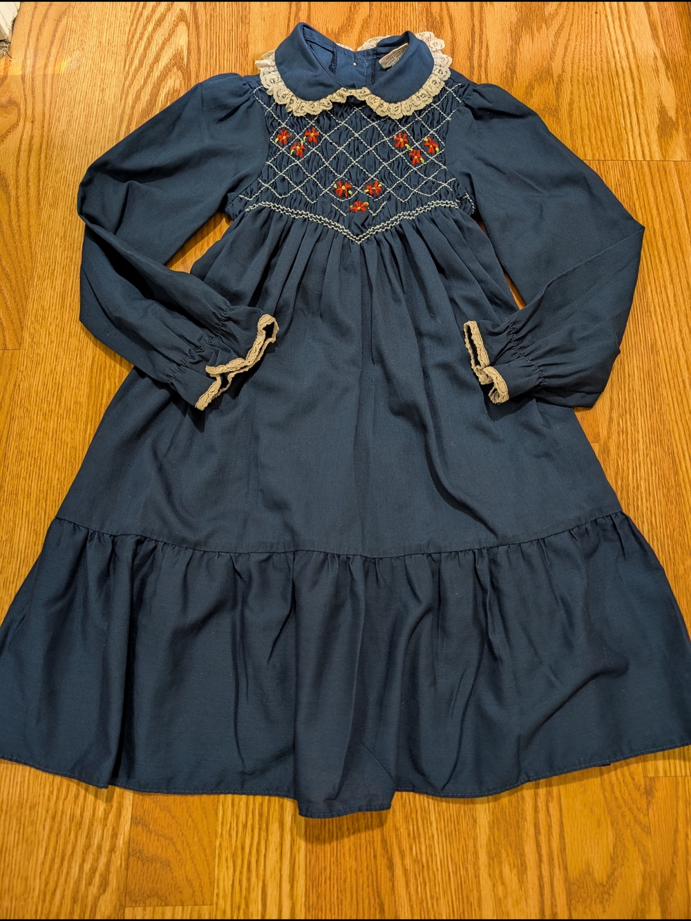 Girls Navy Hand Smocked Vitnage Long-Sleeve Dress with Lace Collar 6/7